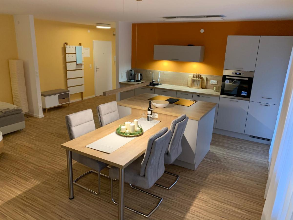 Moderne Ferienwohnung Nahe Swr Und Golfplatz Baden-Baden Luaran gambar